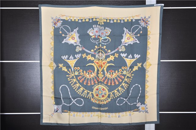 Authentic HERMES Carre 90 Scarf 