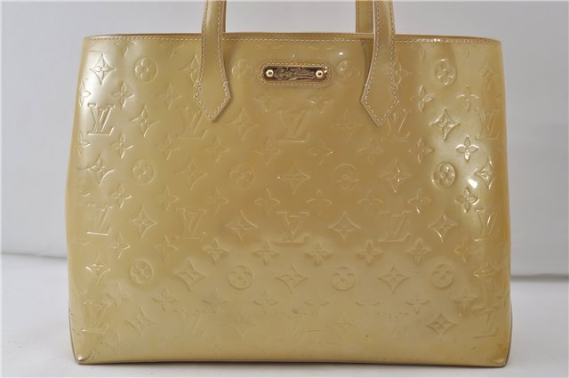 Authentic Louis Vuitton Vernis Wilshire MM Tote Hand Bag Ivory M91441 LV 8116D