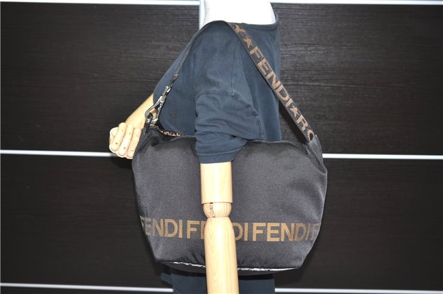 Authentic FENDI Nylon Leather Shoulder Cross Body Bag Purse Black 8128C