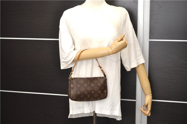 Authentic Louis Vuitton Monogram Pochette Accessoires Pouch M51980 LV 8137D
