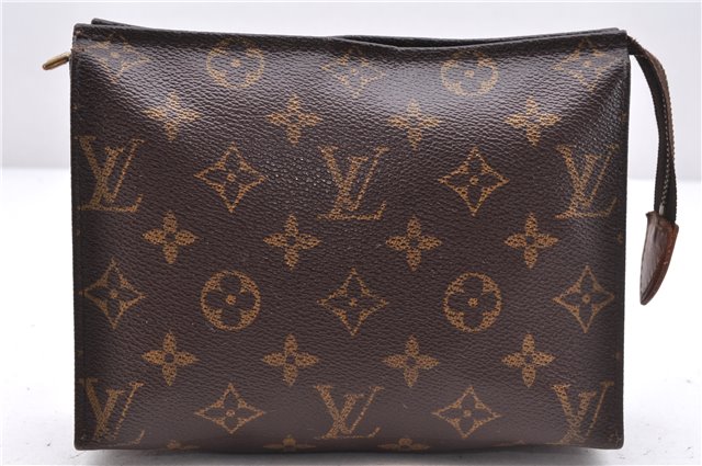 Auth Louis Vuitton Monogram Trousse Toilette 18 Clutch Hand Bag M47526 LV 8149D