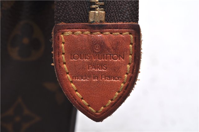 Auth Louis Vuitton Monogram Trousse Toilette 18 Clutch Hand Bag M47526 LV 8149D