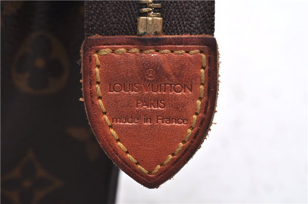 Auth Louis Vuitton Monogram Trousse Toilette 18 Clutch Hand Bag M47526 LV 8149D