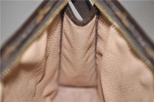 Auth Louis Vuitton Monogram Trousse Toilette 18 Clutch Hand Bag M47526 LV 8149D