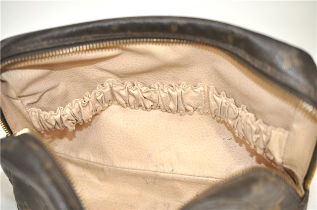 Auth LOUIS VUITTON Monogram Trousse Toilette 23 Clutch Hand Bag M47524 LV 8156C