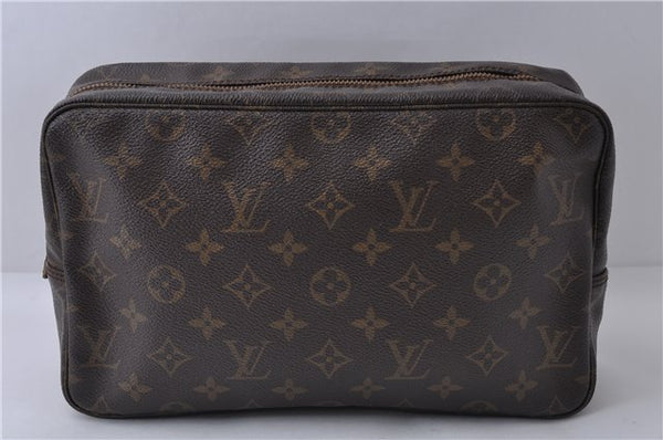 Auth Louis Vuitton Monogram Trousse Toilette 28 Clutch Hand Bag M47522 LV 8211D