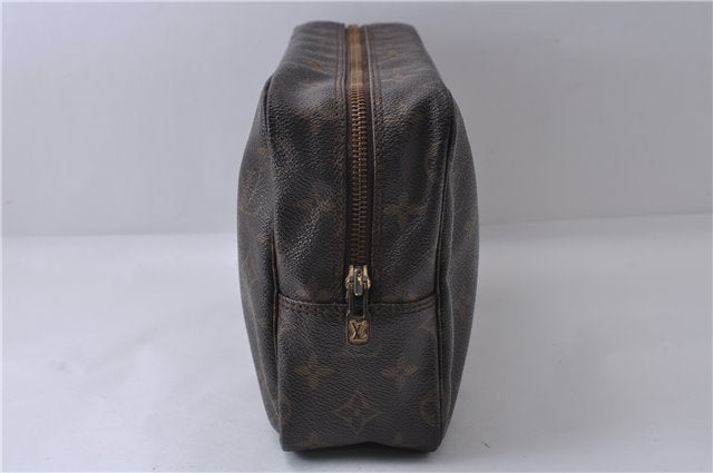 Auth Louis Vuitton Monogram Trousse Toilette 28 Clutch Hand Bag M47522 LV 8211D