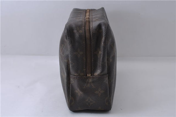 Auth Louis Vuitton Monogram Trousse Toilette 28 Clutch Hand Bag M47522 LV 8211D