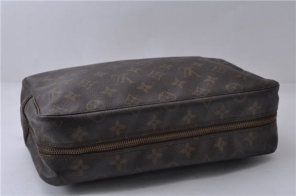 Auth Louis Vuitton Monogram Trousse Toilette 28 Clutch Hand Bag M47522 LV 8211D