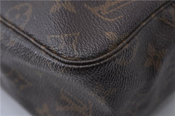 Auth Louis Vuitton Monogram Trousse Toilette 28 Clutch Hand Bag M47522 LV 8211D