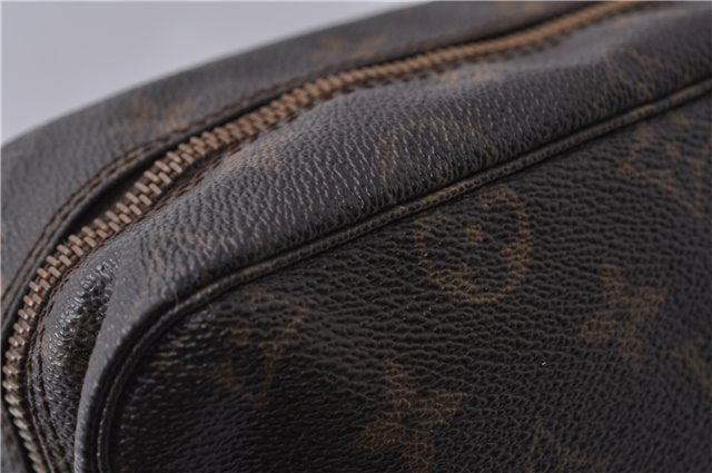 Auth Louis Vuitton Monogram Trousse Toilette 28 Clutch Hand Bag M47522 LV 8211D
