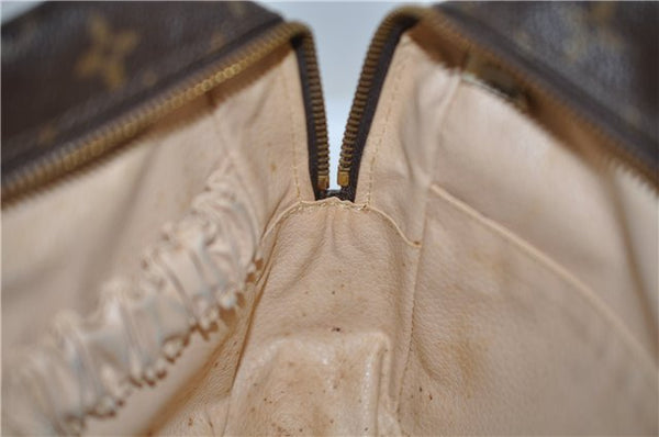 Auth Louis Vuitton Monogram Trousse Toilette 28 Clutch Hand Bag M47522 LV 8211D