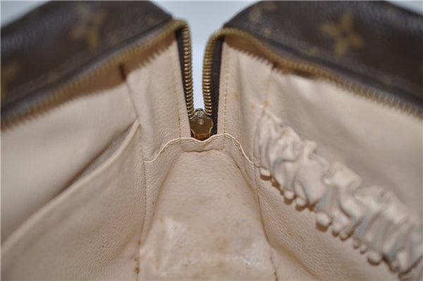 Auth Louis Vuitton Monogram Trousse Toilette 28 Clutch Hand Bag M47522 LV 8211D