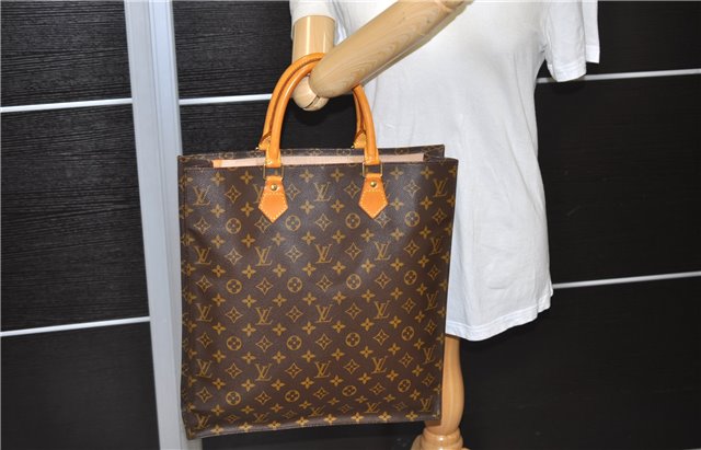 Authentic LOUIS VUITTON Monogram Sac Plat Hand Bag M51140 LV 8236C