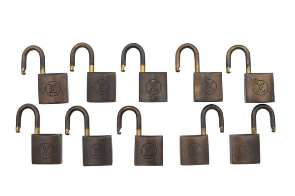 Authentic LOUIS VUITTON Padlock 10Set Old Model LV 8248B