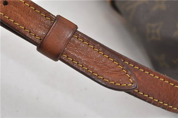 Auth LOUIS VUITTON Monogram Saumur 30 Shoulder Cross Body Bag M42256 LV 8248C