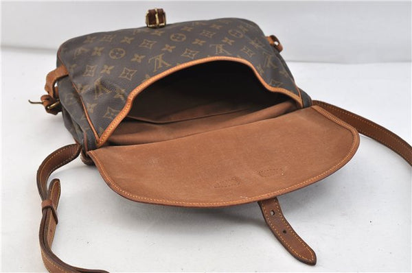 Auth LOUIS VUITTON Monogram Saumur 30 Shoulder Cross Body Bag M42256 LV 8248C