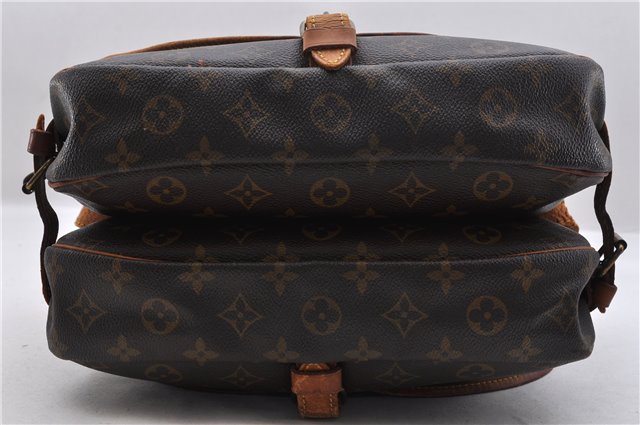 Auth LOUIS VUITTON Monogram Saumur 30 Shoulder Cross Body Bag M42256 LV 8250C