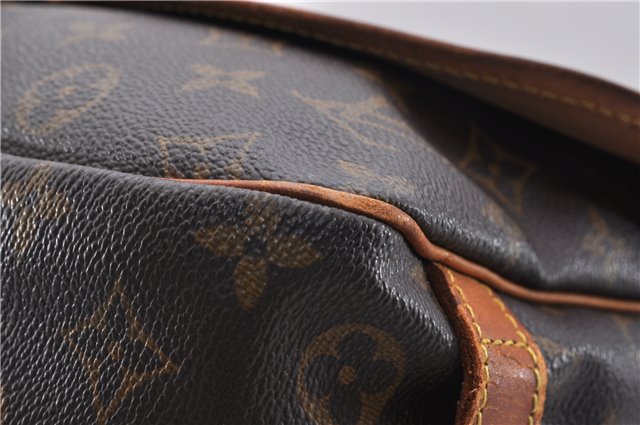 Auth LOUIS VUITTON Monogram Saumur 30 Shoulder Cross Body Bag M42256 LV 8250C
