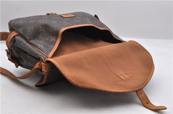 Auth LOUIS VUITTON Monogram Saumur 30 Shoulder Cross Body Bag M42256 LV 8250C