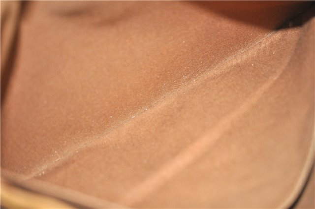 Auth LOUIS VUITTON Monogram Saumur 30 Shoulder Cross Body Bag M42256 LV 8250C