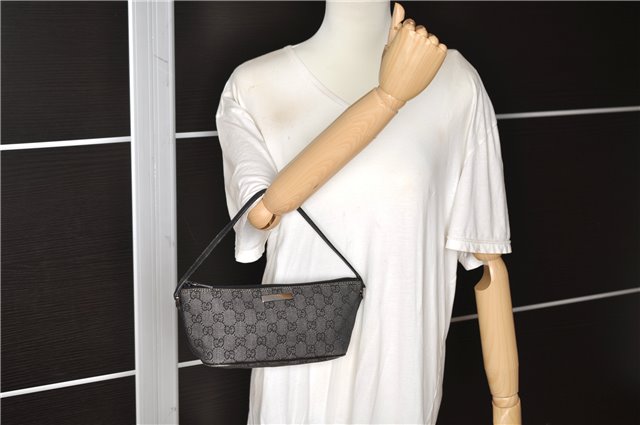 Authentic GUCCI Hand Bag Pouch Purse GG Canvas Leather 07198 Black 8250F