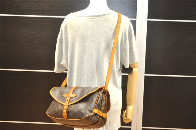 Authentic Louis Vuitton Monogram Saumur 30 Shoulder Cross Bag M42256 LV 8261F