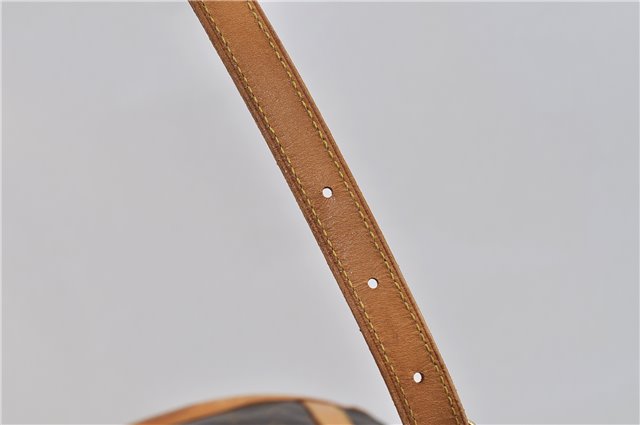 Authentic LOUIS VUITTON Monogram Bucket GM Shoulder Bag M42236 LV Junk 8263C