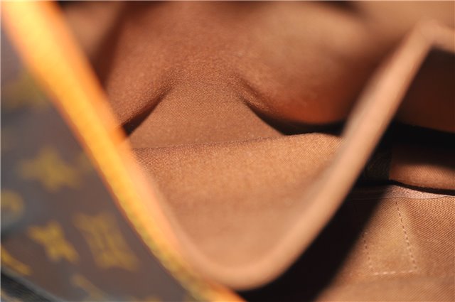 Auth LOUIS VUITTON Monogram Saumur 35 Shoulder Cross Body Bag M42254 LV 8291C