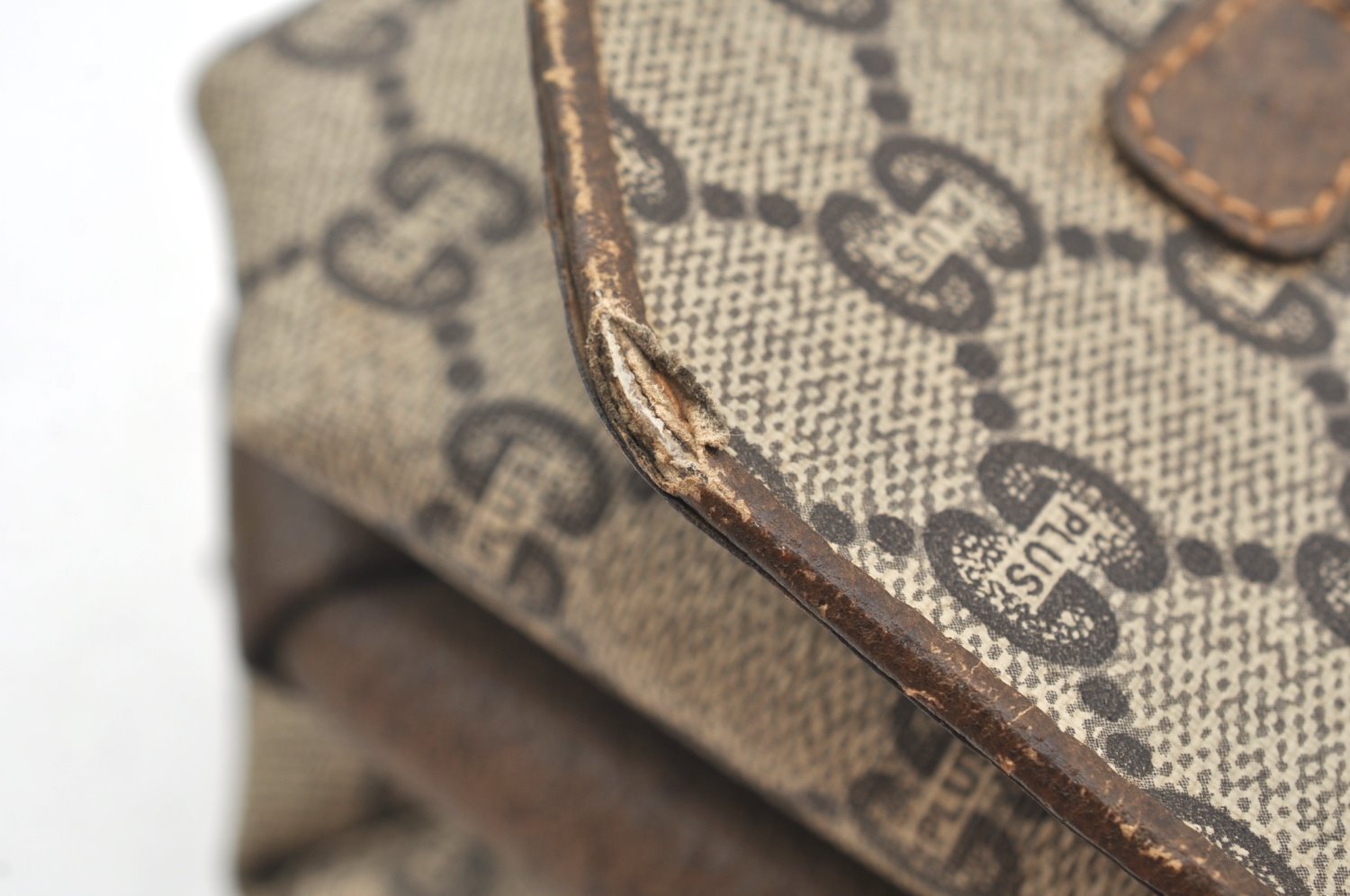 Authentic GUCCI GG Plus Shoulder Cross Body Bag GG PVC Leather Brown Junk 8292H