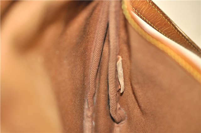 Auth LOUIS VUITTON Monogram Saumur 30 Shoulder Cross Body Bag M42256 LV 8329C