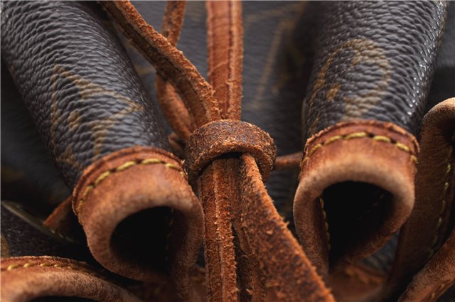 Authentic LOUIS VUITTON Monogram Noe Shoulder Bag M42224 LV 8345C