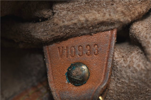 Authentic LOUIS VUITTON Monogram Bucket GM Shoulder Bag M42236 LV Junk 8352C