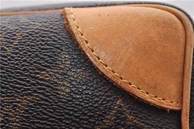 Auth LOUIS VUITTON Monogram Trocadero 30 Shoulder Cross Body Bag M51272 LV 8366C