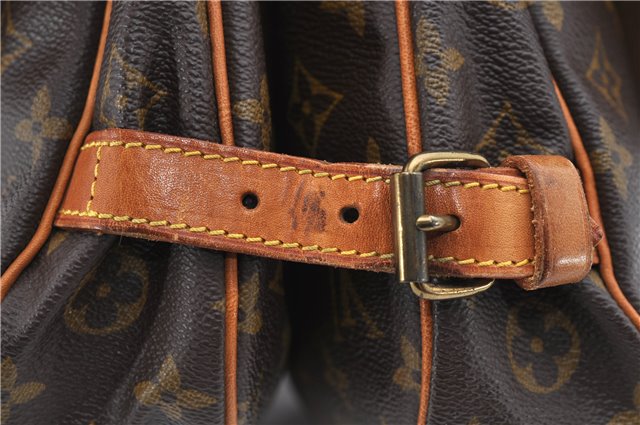 Auth LOUIS VUITTON Monogram Saumur 30 Shoulder Cross Body Bag M42256 LV 8369C