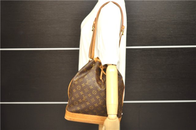 Authentic LOUIS VUITTON Monogram Noe Shoulder Bag M42224 LV 8370C