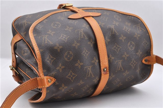 Auth LOUIS VUITTON Monogram Saumur 30 Shoulder Cross Body Bag M42256 LV 8397C