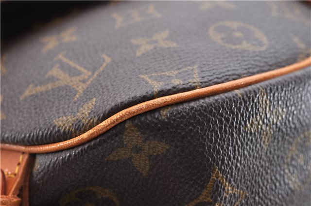 Auth LOUIS VUITTON Monogram Saumur 30 Shoulder Cross Body Bag M42256 LV 8397C