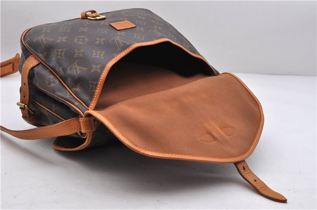 Auth LOUIS VUITTON Monogram Saumur 30 Shoulder Cross Body Bag M42256 LV 8397C