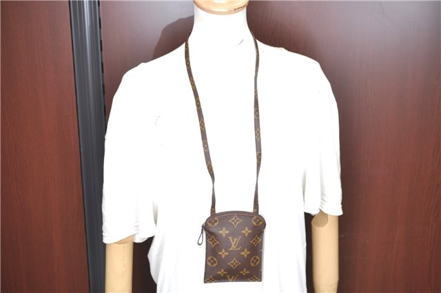 Auth Louis Vuitton Monogram Pochette Secret Shoulder Bag Pouch Old Model 8406C