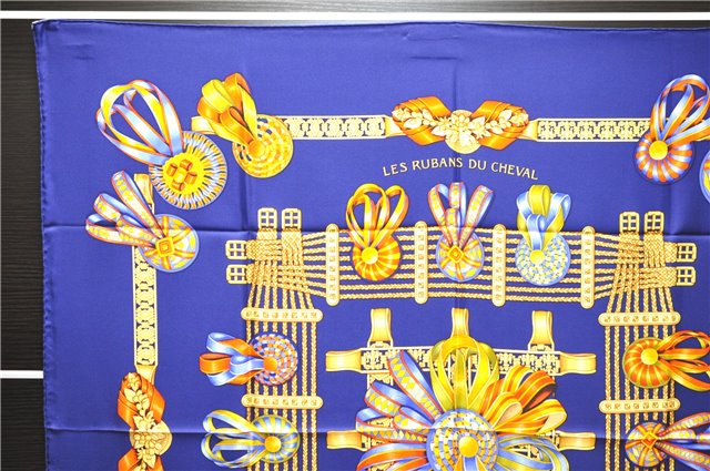 Authentic HERMES Carre 90 Scarf 