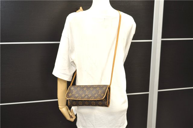 Authentic Louis Vuitton Monogram Pochette Twin GM Shoulder Bag M51852 LV 8453D