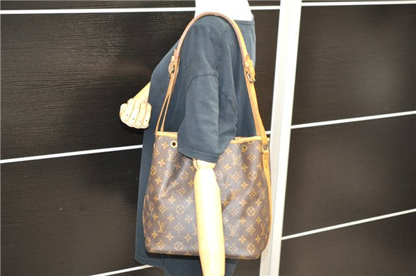 Authentic LOUIS VUITTON Monogram Petit Noe Shoulder Bag Purse M42226 LV 8479C