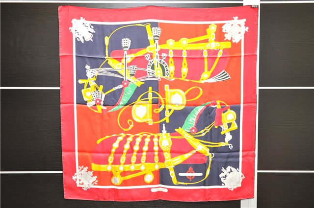 Authentic HERMES Carre 90 Scarf 