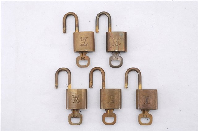 Authentic Louis Vuitton Padlock & Keys 10Set LV 8563D