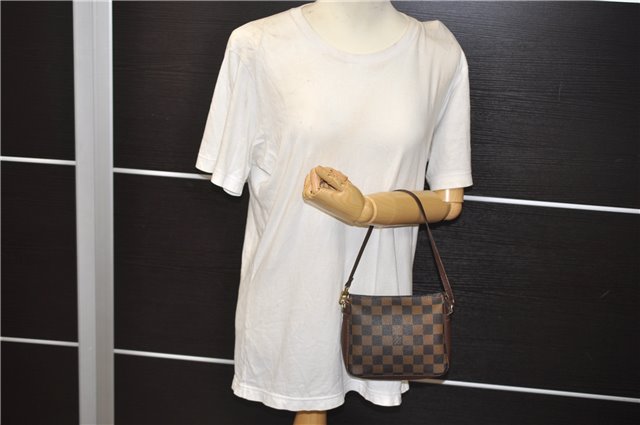 Authentic Louis Vuitton Damier Trousse Makeup Hand Bag Pouch N51982 LV 8563E