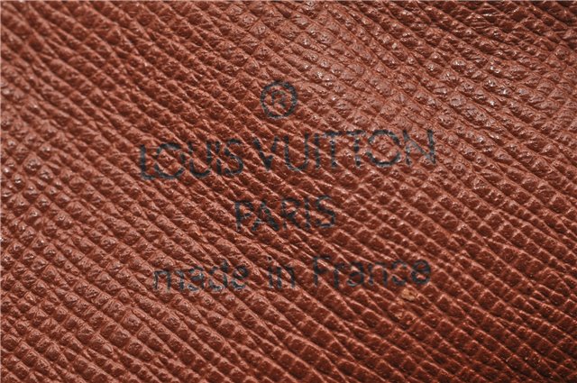 Authentic Louis Vuitton Monogram Papillon 26 Hand Bag Old Model LV 8610F