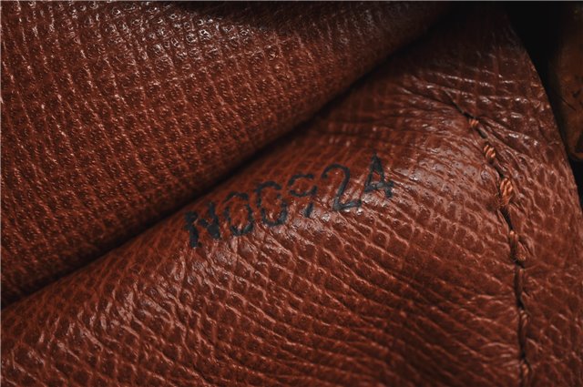 Authentic Louis Vuitton Monogram Papillon 26 Hand Bag Old Model LV 8610F