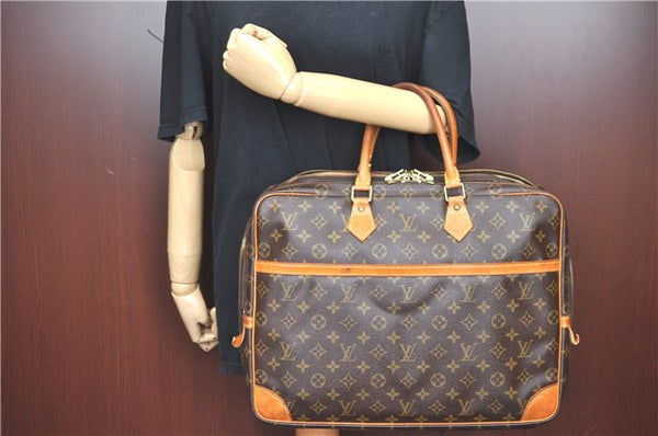 Auth Louis Vuitton Monogram M53362 Porte Documents Voyage 2 Compartments 8621A