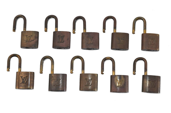 Authentic LOUIS VUITTON Padlock Gold 10Set LV 8705B